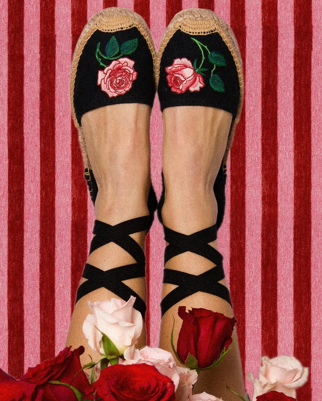 Women's Lauren Lace Up Espadrille | Embroidery | Wild Roses - Noche Black - Women's Espadrilles - Vogue Roses - Noche Black - Soludos - 