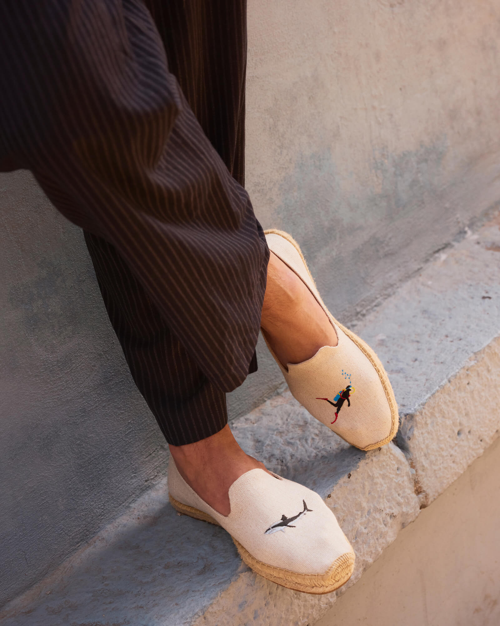 Men's Smoking Espadrille | Embroidery | Scuba & Sharks - Natural Undyed - Men's Espadrilles - Scuba & Sharks - Natural Undyed - Soludos - 