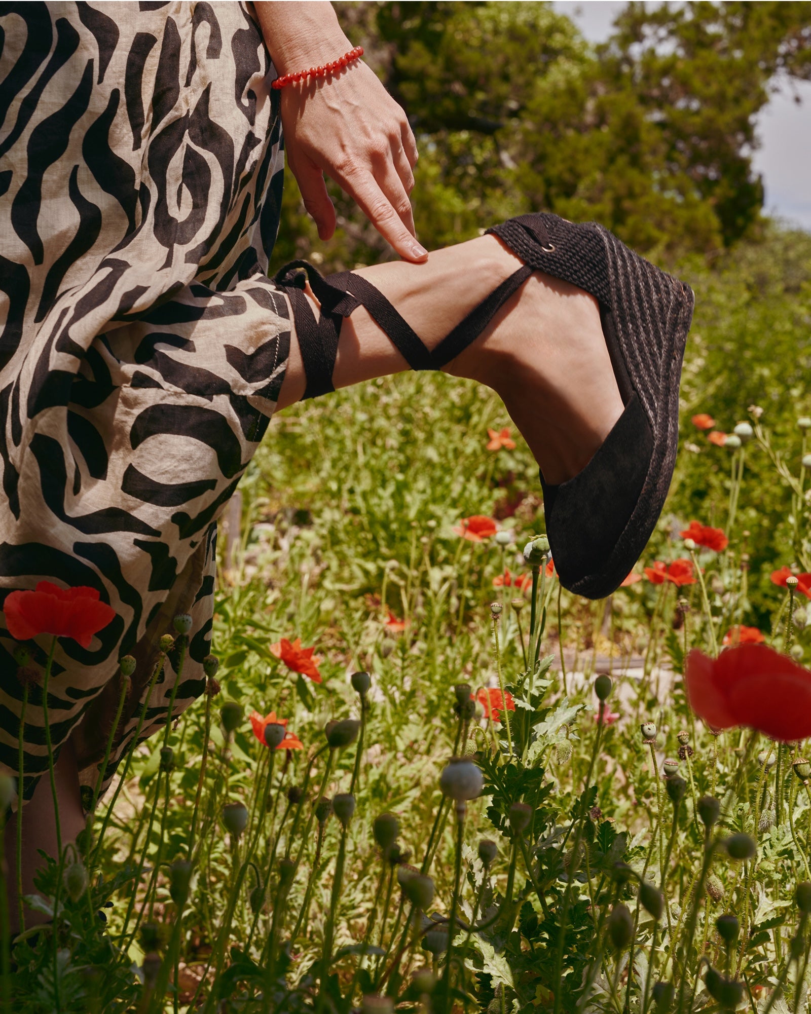 Womens_Espadrilles_The Marseille Wedge_Leather Colors_Noche Black - Tonal - Women's Wedge Espadrilles - Noche Black - Tonal - Soludos - 