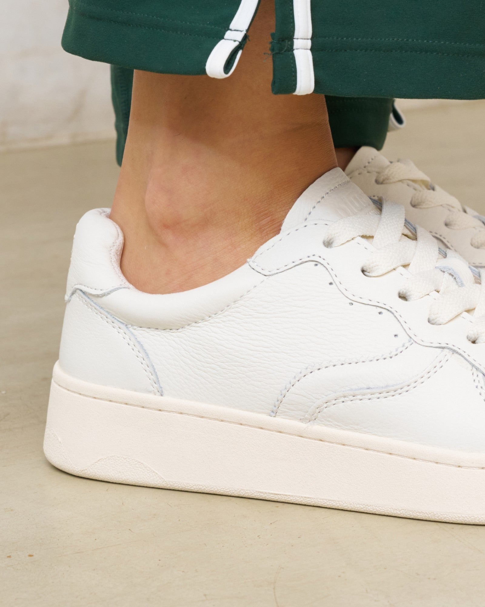 The Roma - Classic - Oasis White - Women's - Women's Sneakers - Oasis White - Soludos - 