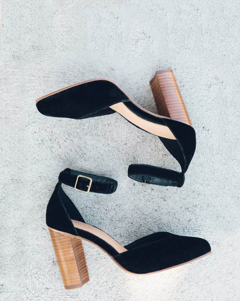 Suede sales collette heel