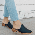 The Venetian Mule - Leather - Black - Women's - Women - Black - Soludos -